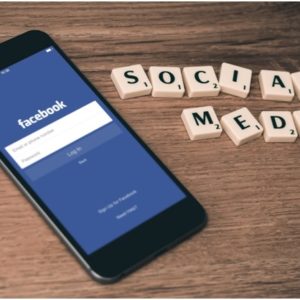 ControlYourScrollHowtoDevelopaHealthierSocialMediaRelationship