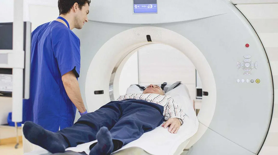 Stay Worry Free and Live Healthy with Lung Cancer Screening Test