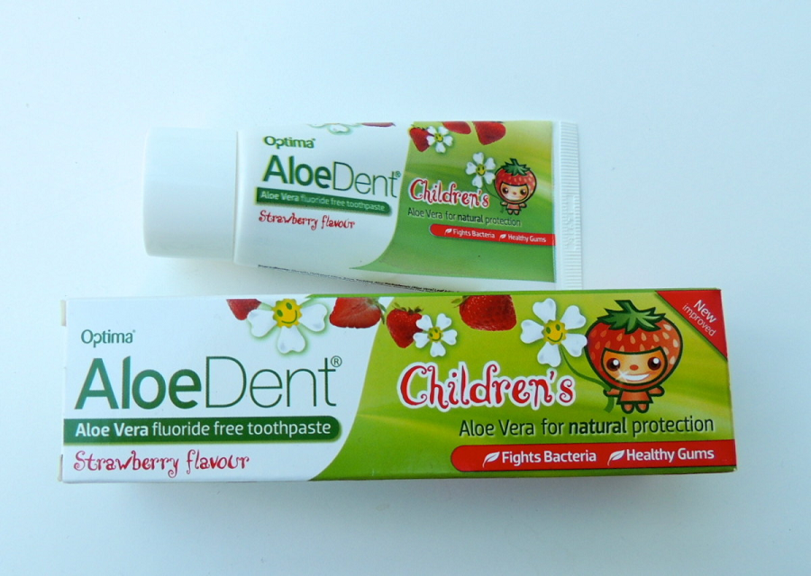 The Benefits of Natural Toothpaste