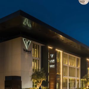 Get Pain Free In The Heart Of Dubai Experience Valiant Clinics Orthopaedic Services