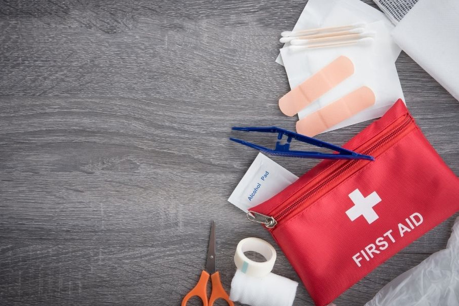 Essential First Aid Knowledge for Emergency Situations